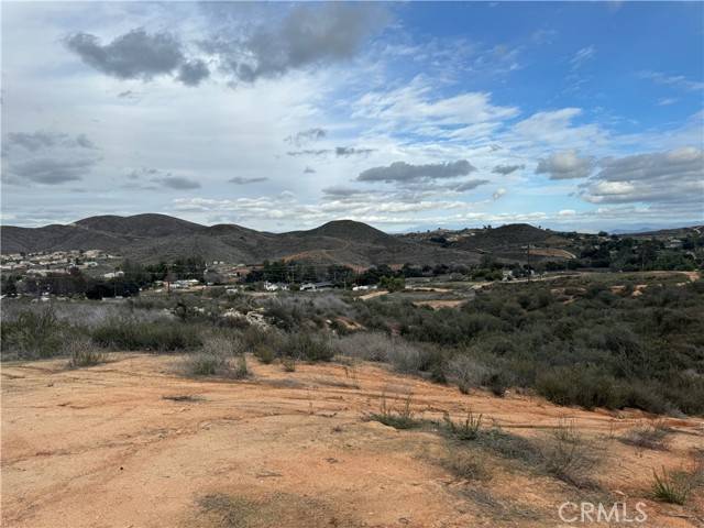 Menifee, CA 92584,16 Orange