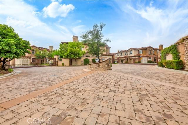 Chatsworth, CA 91311,21937 Cortina PL