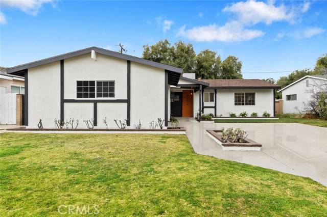 Saugus, CA 91350,26611 Caballeta DR