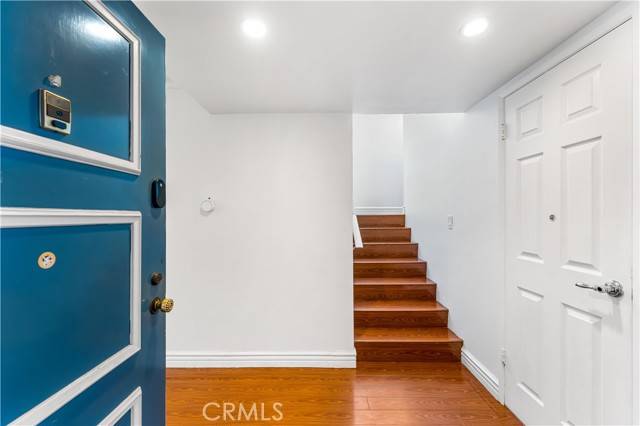 Chatsworth, CA 91311,21333 Lassen ST 1B