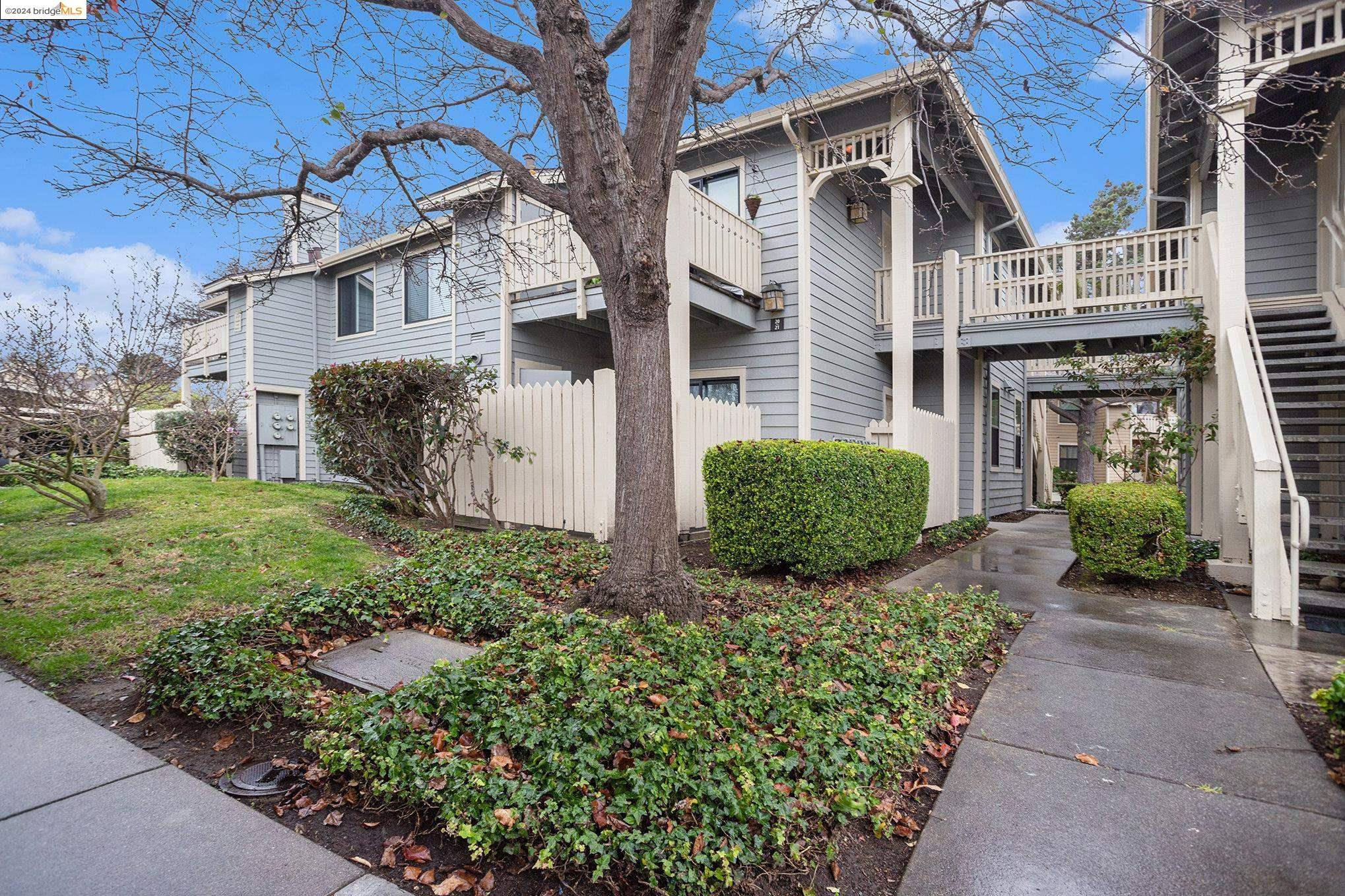 Richmond, CA 94804,18 Lakeshore Ct