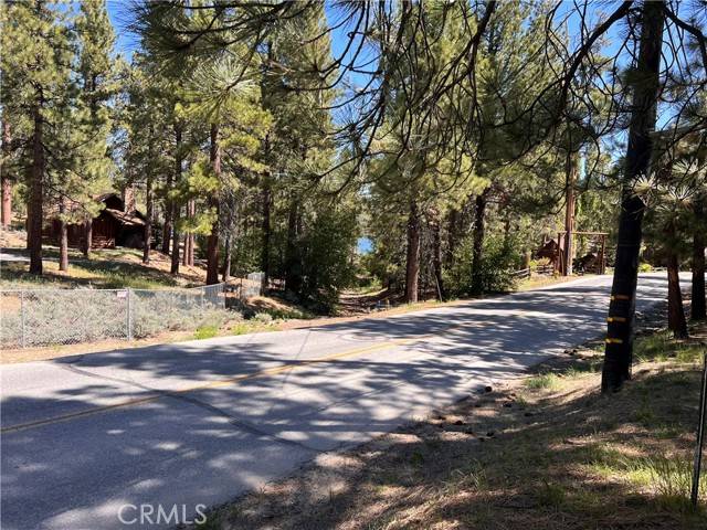 Big Bear Lake, CA 92315,39761 Lakeview DR