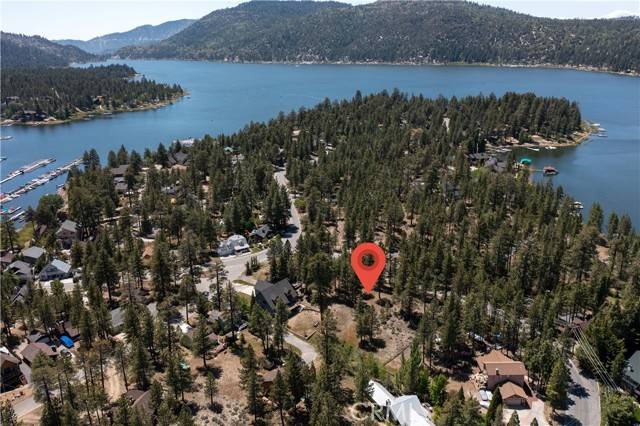 Big Bear Lake, CA 92315,39761 Lakeview DR