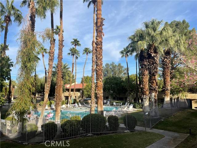 Palm Springs, CA 92262,2800 E Los Felices CIR 204