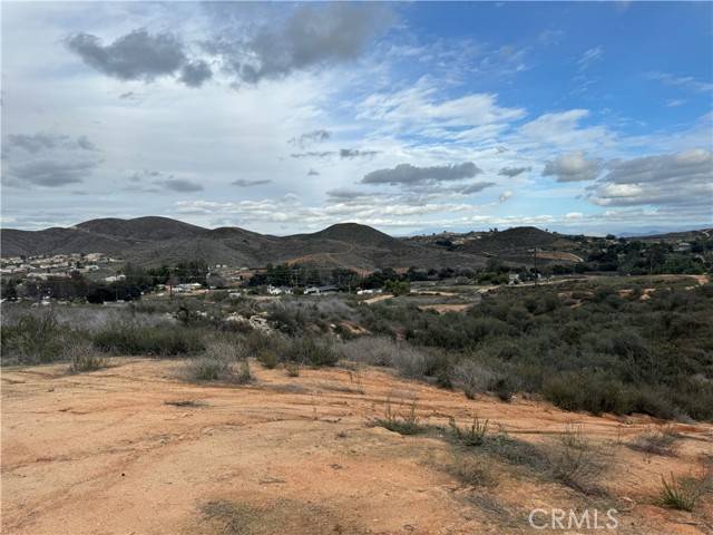 Menifee, CA 92584,18 Orange