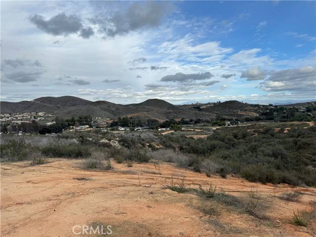 Menifee, CA 92584,22 Orange