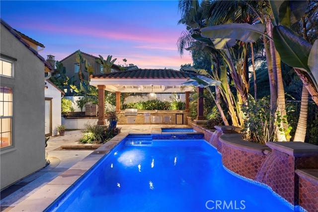 San Clemente, CA 92673,73 Via Regalo