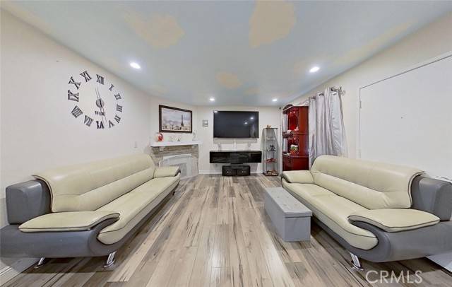 Stanton, CA 90680,8570 Chapman AVE C