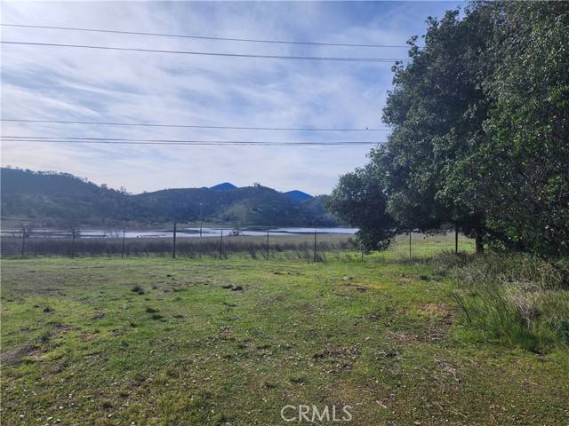 Clearlake, CA 95422,13440 Eastlake DR