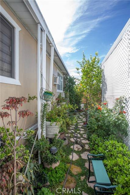 Chatsworth, CA 91311,21001 Plummer ST 71