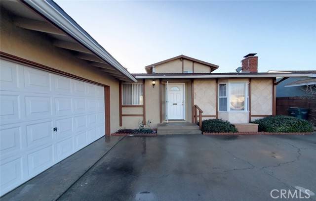 Huntington Beach, CA 92647,16561 HART CIR