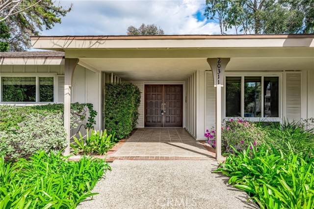 Chatsworth, CA 91311,20311 Fullbright PL