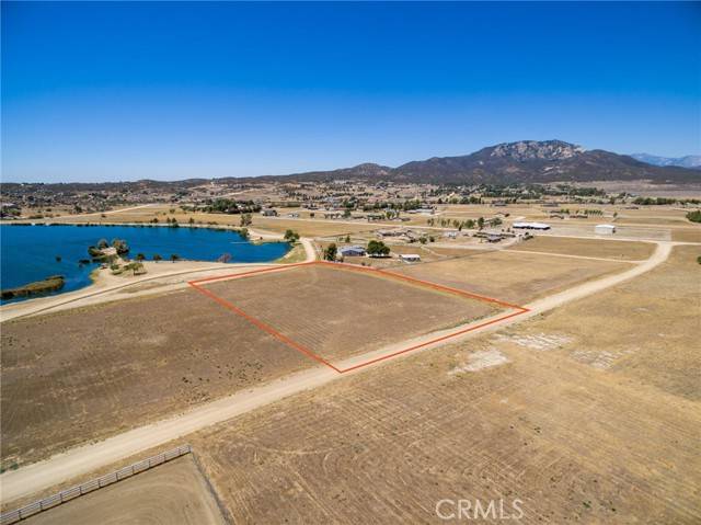 Aguanga, CA 92536,374 Lakefront Dr