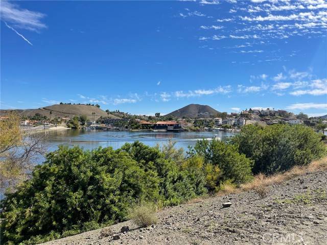 Canyon Lake, CA 92587,22672 Pintail