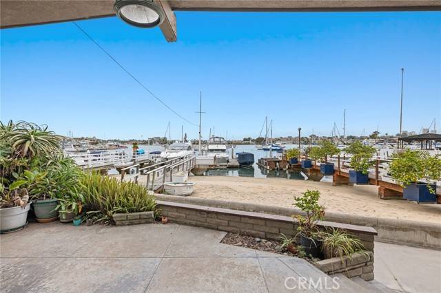 Newport Beach, CA 92661,211 E Edgewater AVE