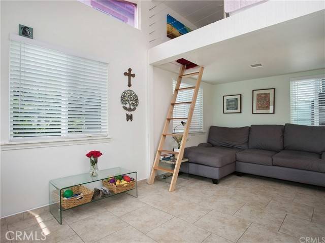 Seal Beach, CA 90740,104 Welcome LN