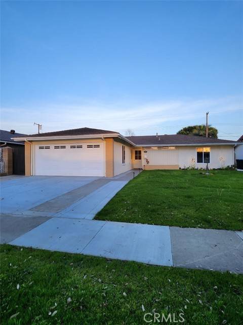 Santa Ana, CA 92704,1233 S Arapaho DR