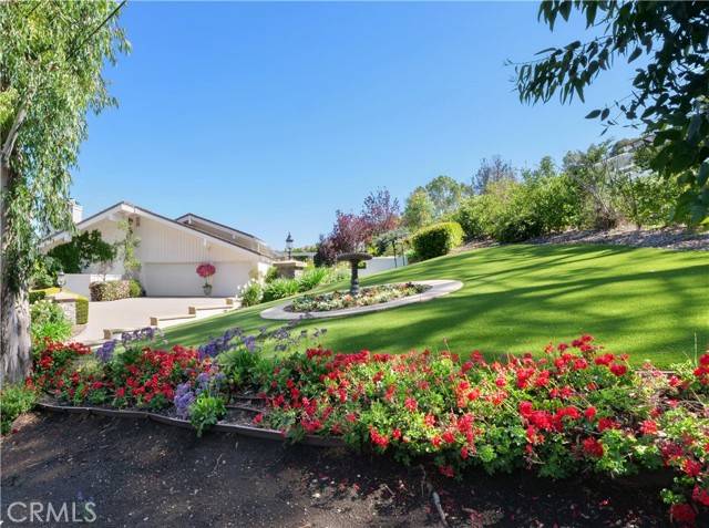 Rolling Hills, CA 90274,2 Hummingbird LN