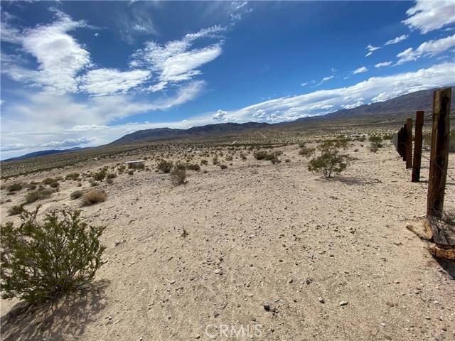 Twentynine Palms, CA 92277,75800 Buena Vista DR