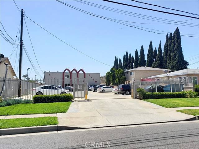 Bellflower, CA 90706,9116 Palm ST