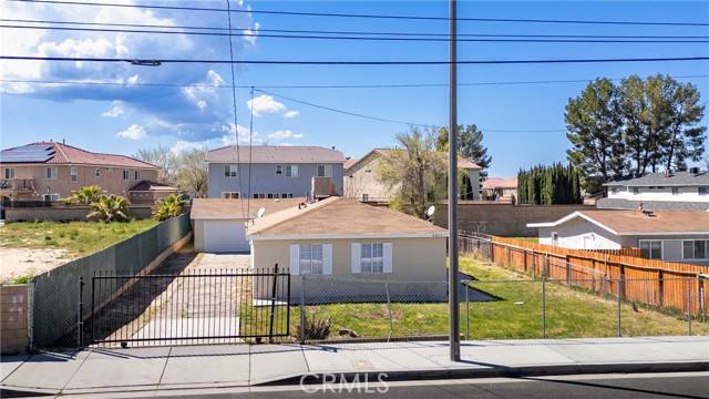 Lancaster, CA 93534,43215 20th ST