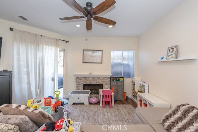 Laguna Hills, CA 92653,24405 Hillsdale AVE 11