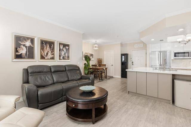 La Jolla, CA 92037,4155 Executive DR E203