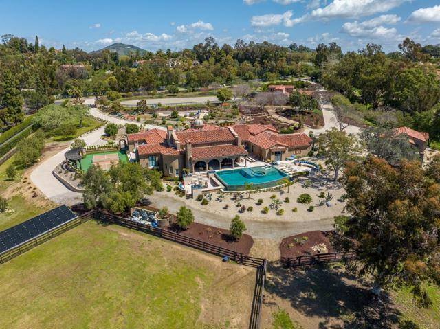 Rancho Santa Fe, CA 92067,5631 El Camino Del Norte