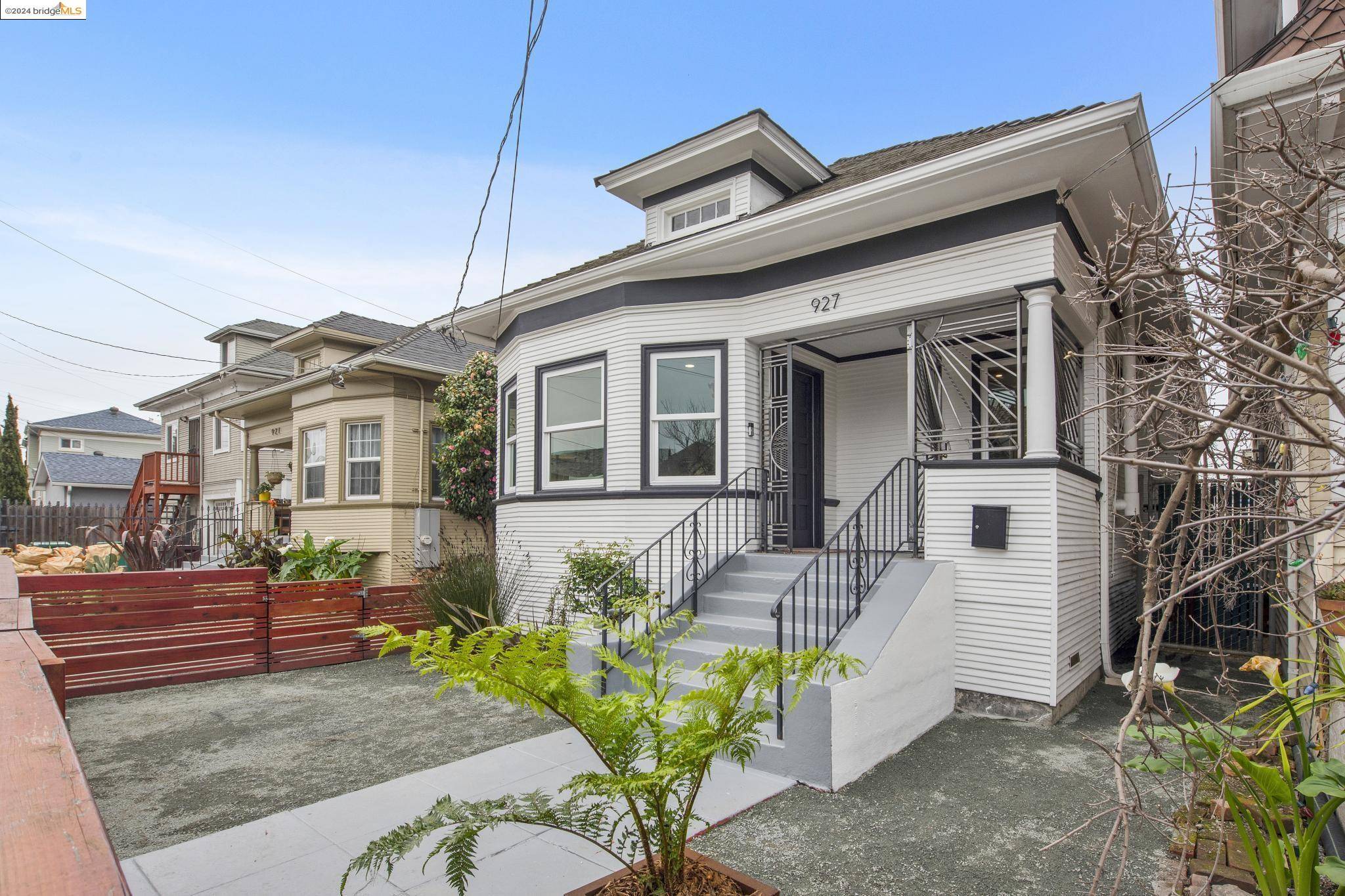 Oakland, CA 94608,927 33Rd St