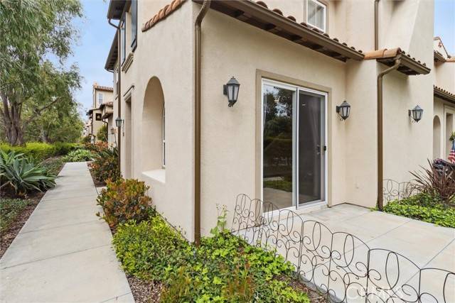 San Clemente, CA 92673,207 Calle Campanero