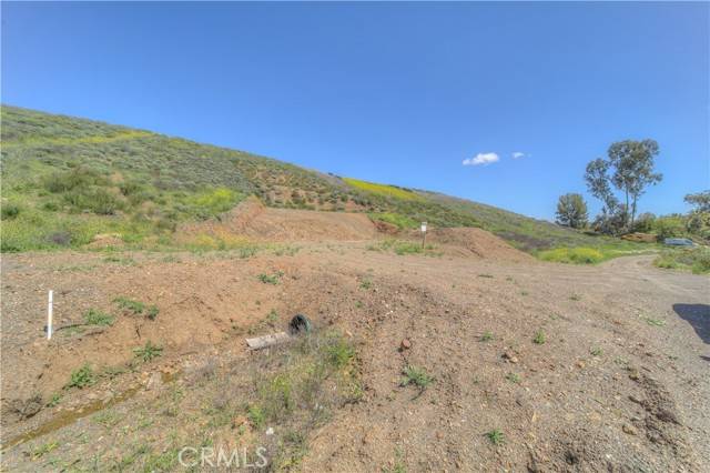 Lake Elsinore, CA 92530,0 Foster