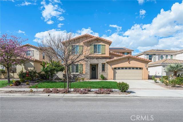 Eastvale, CA 92880,13298 Los Robles CT