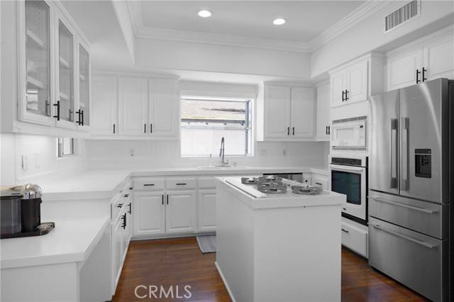 Newport Beach, CA 92661,1321 W Bay AVE