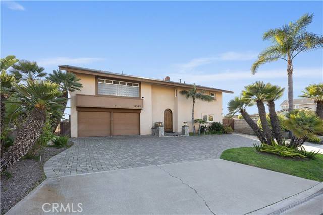 Dana Point, CA 92624,34585 Camino Capistrano