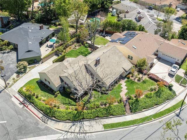 Glendale, CA 91208,3320 Vickers DR