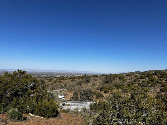 Pinon Hills, CA 92372,0 Silver Rock