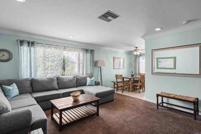 Coronado, CA 92118,1052 Isabella C