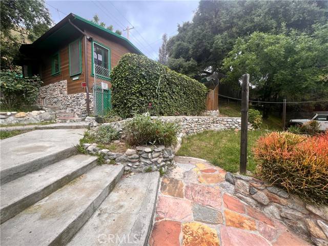 Sylmar, CA 91342,12307 Forest TRL