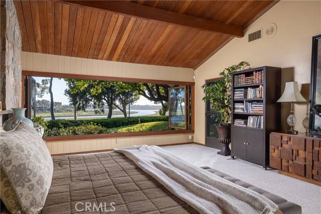 Newport Beach, CA 92660,2600 Mesa DR