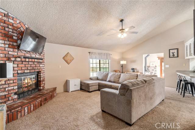 Tehachapi, CA 93561,21766 Fox CT