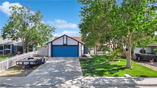 Lancaster, CA 93534,652 Twinberry LN