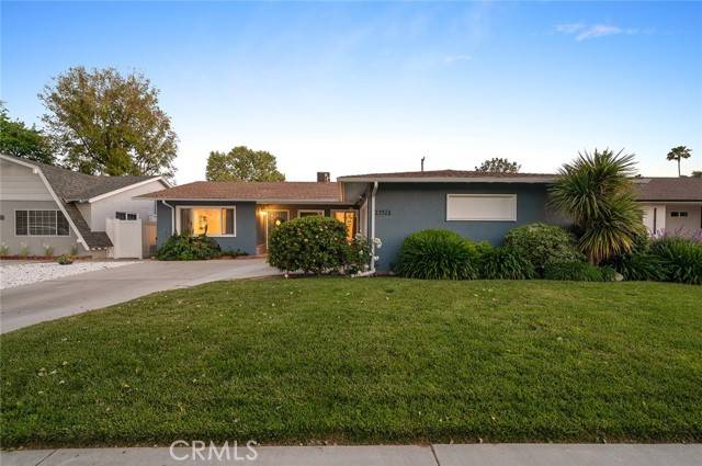 West Hills, CA 91307,23928 Archwood ST