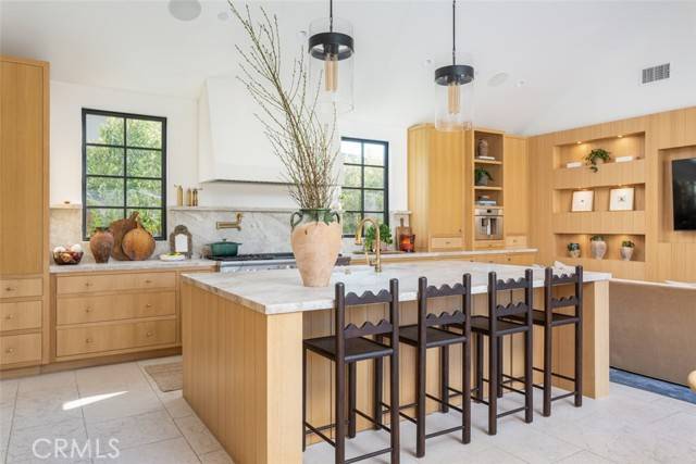 Newport Beach, CA 92660,1615 Lincoln LN