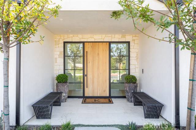 Newport Beach, CA 92660,1615 Lincoln LN