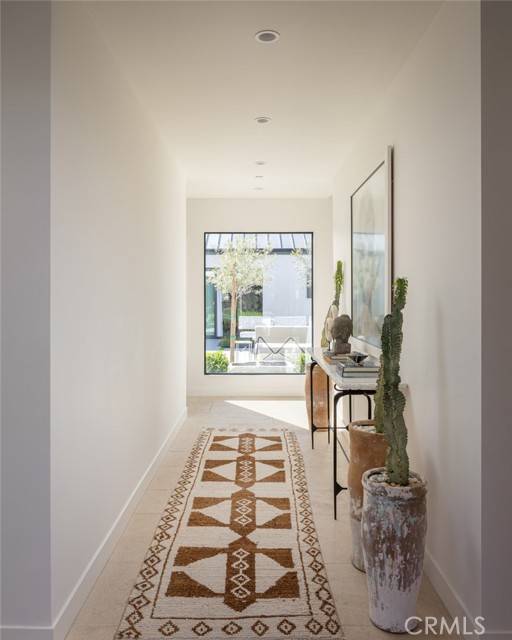 Newport Beach, CA 92660,1615 Lincoln LN