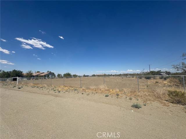 Phelan, CA 92372,0 Corton ST