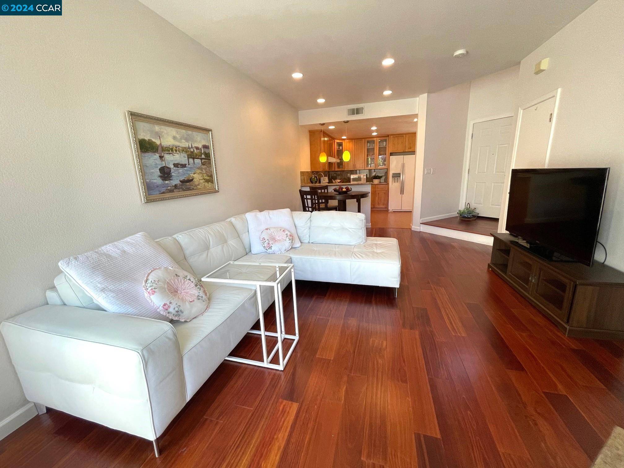 Richmond, CA 94804-7483,2110 Sand Dollar DR