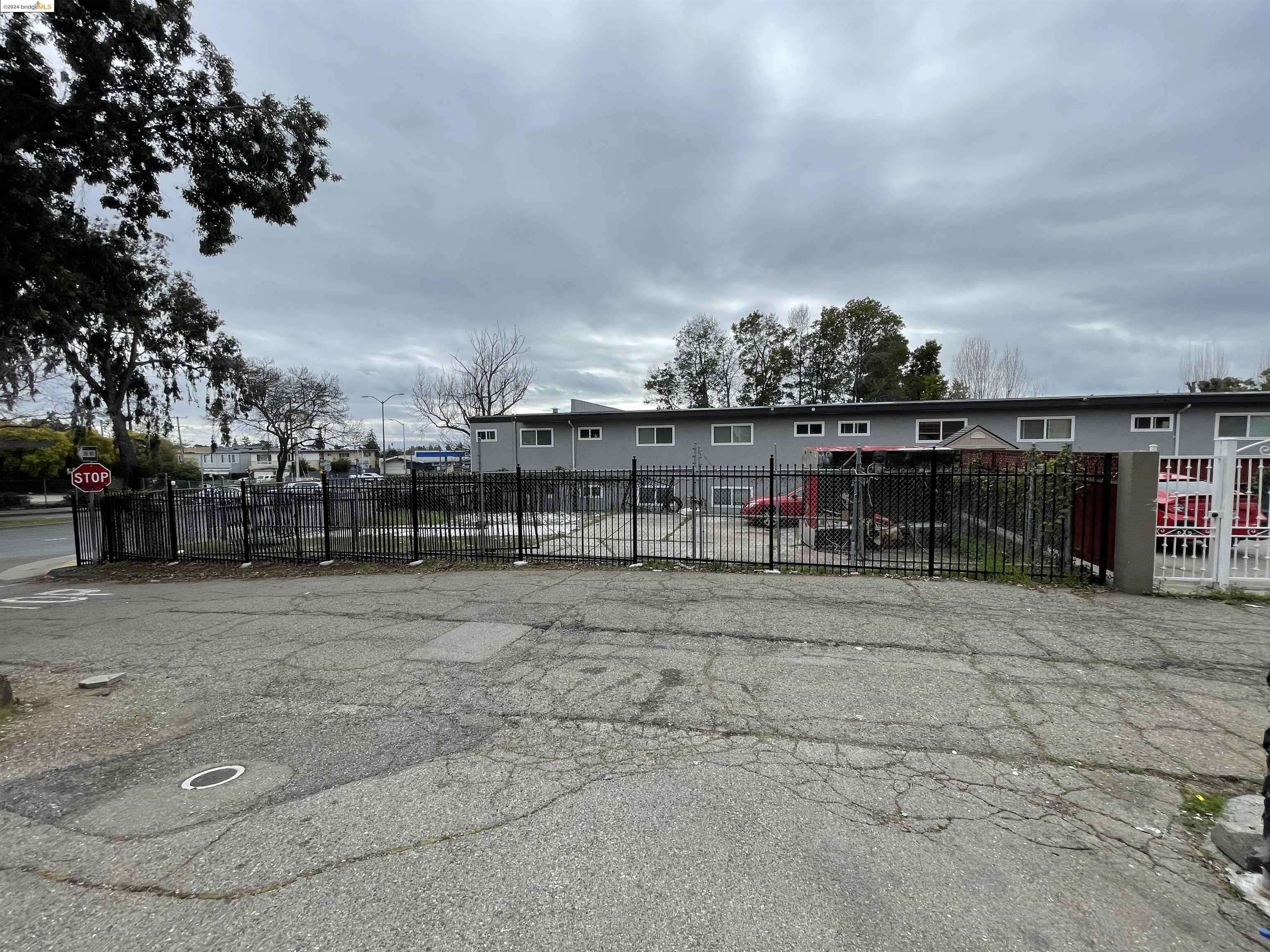 Oakland, CA 94619,35Th AVE