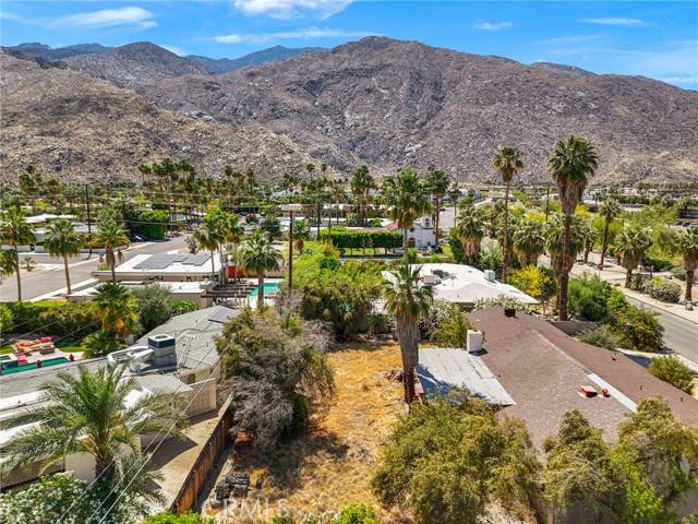 Palm Springs, CA 92264,837 S Riverside DR