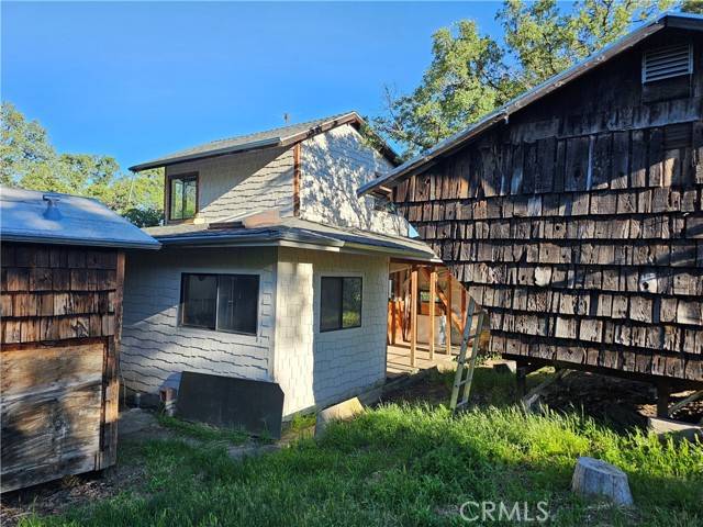 Clearlake Oaks, CA 95423,728 Watertrough RD